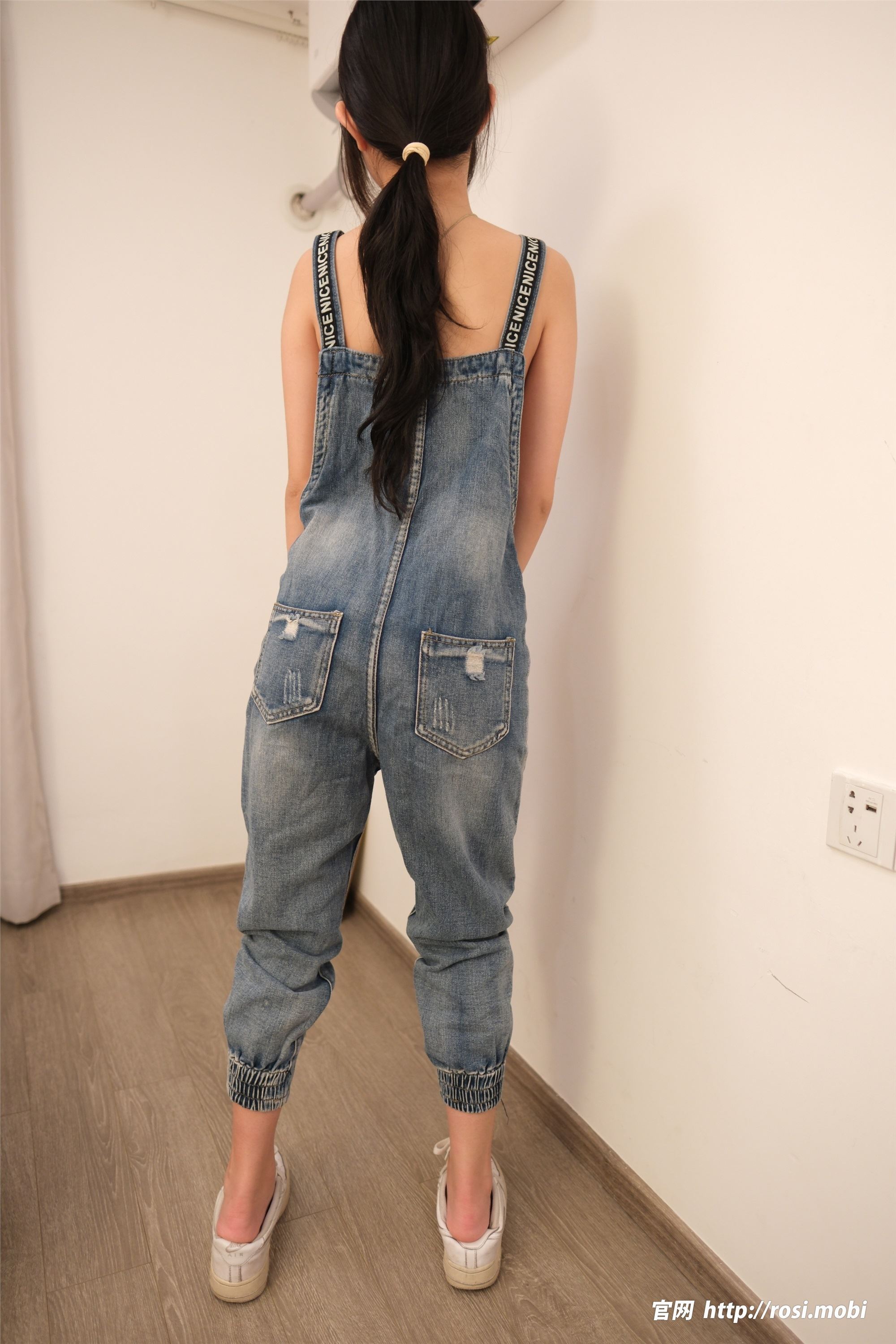 ROSI写真 2025.05.30 NO.4925